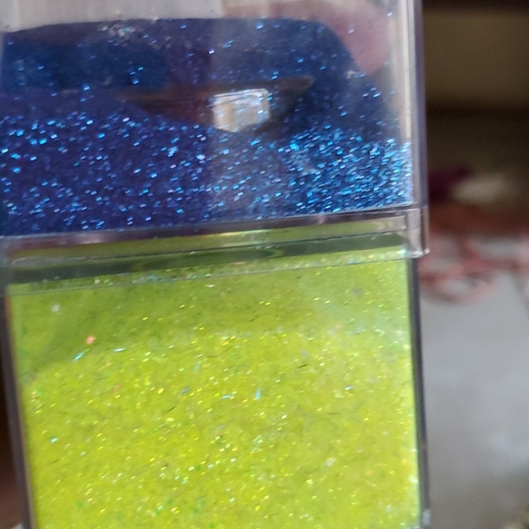 Skull Keychain - Picture 8 of 9